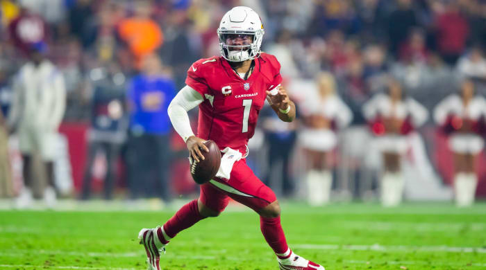 Arizona Cardinals quarterback Kyler Murray (1) against the Los Angeles Rams at State Farm Stadium.